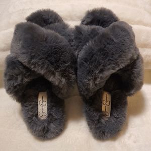 Jessica Simpson Gray Womens Plush Cross Band  Memory Foam Slide Slipper Size 7-8